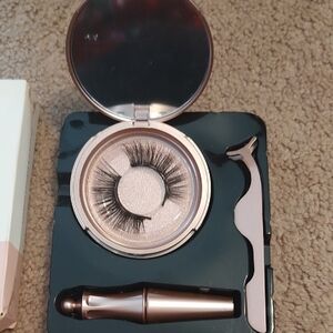 Magnetic Eyeliner & Eyelashes Set - Black